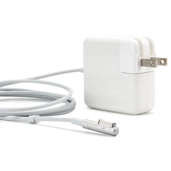 Apple White Charging Adapter - Picture 1 of 6